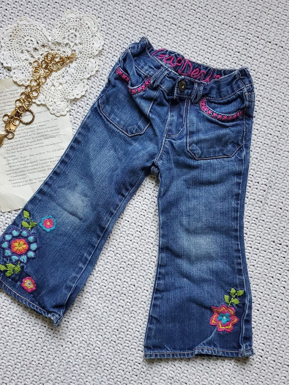 Toddler GAP denim Embroidered Flower Flare Jeans